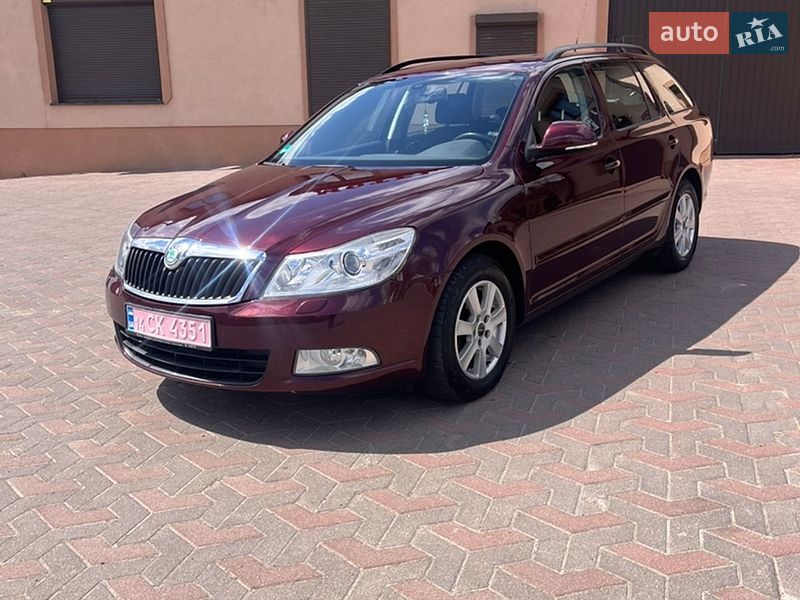 Универсал Skoda Octavia 2009 в Надворной