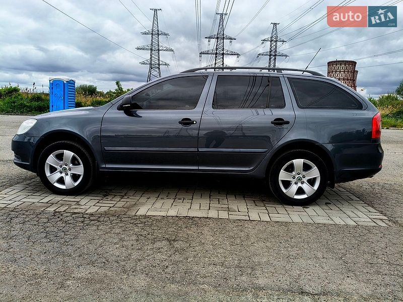 Универсал Skoda Octavia 2010 в Харькове