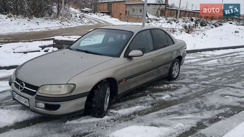 Седан Opel Omega 1996 в Львове