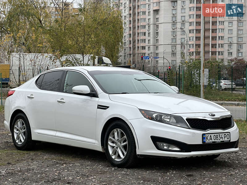 Седан Kia Optima 2013 в Києві