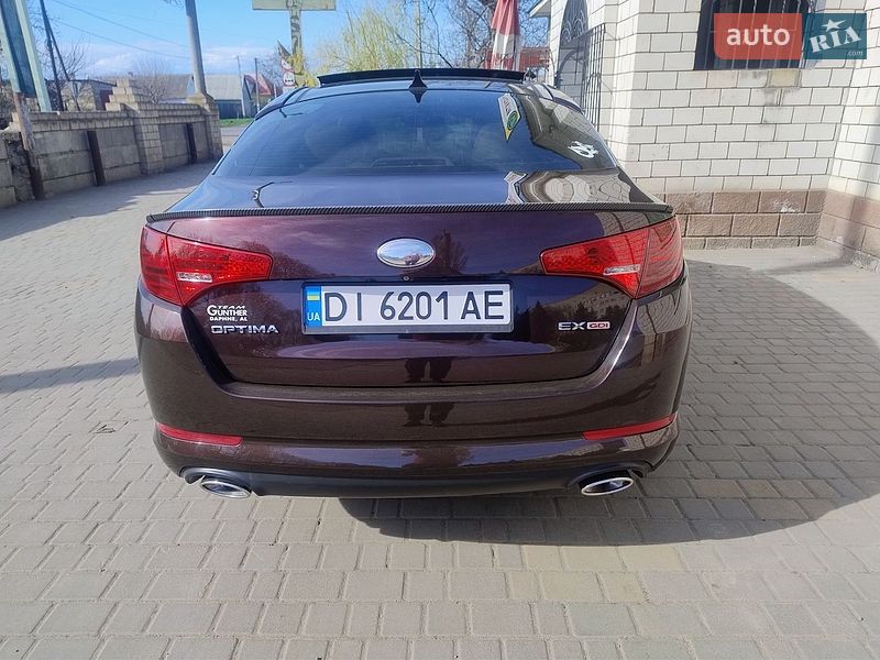 Седан Kia Optima 2013 в Раздельной