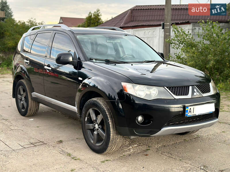 Внедорожник / Кроссовер Mitsubishi Outlander XL 2008 в Киеве