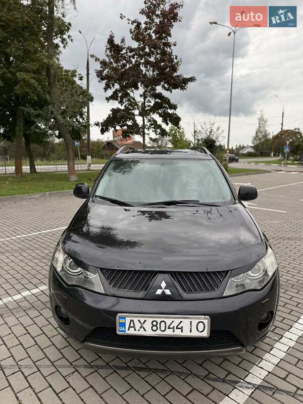 Внедорожник / Кроссовер Mitsubishi Outlander XL 2007 в Коломые