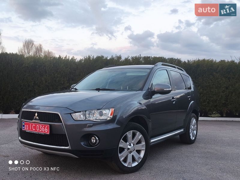 Внедорожник / Кроссовер Mitsubishi Outlander XL 2011 в Слобожанском Внедорожник / Кроссовер Mitsubishi Outlander XL 2011 в Слобожанском