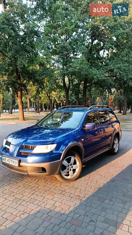 Внедорожник / Кроссовер Mitsubishi Outlander 2006 в Днепре