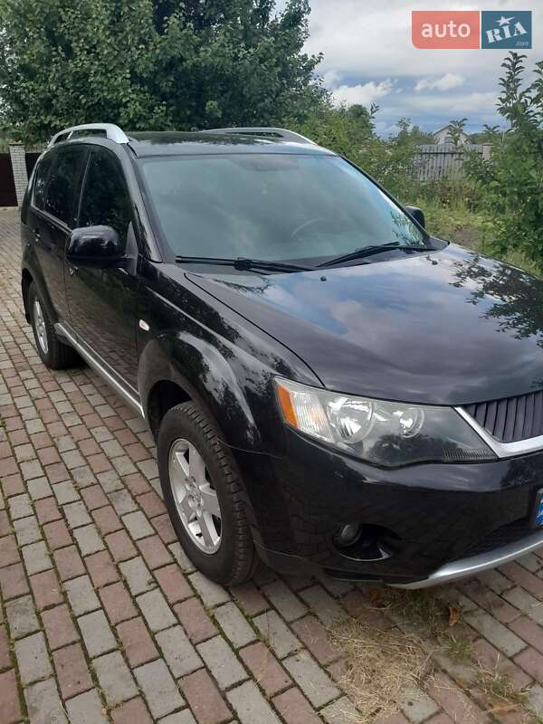 Внедорожник / Кроссовер Mitsubishi Outlander 2008 в Броварах Внедорожник / Кроссовер Mitsubishi Outlander 2008 в Броварах