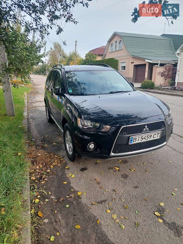 Внедорожник / Кроссовер Mitsubishi Outlander 2011 в Кременчуге