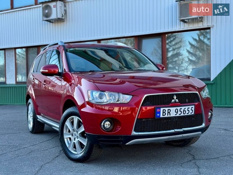 Позашляховик / Кросовер Mitsubishi Outlander 2010 в Полтаві