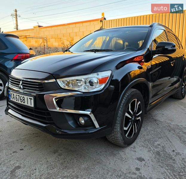Позашляховик / Кросовер Mitsubishi Outlander 2016 в Дніпрі