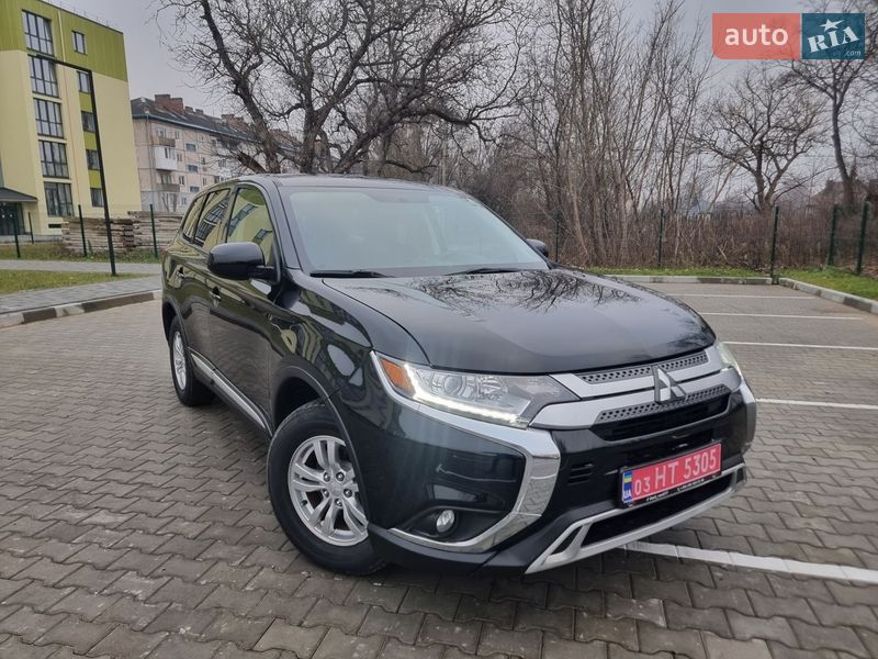 Внедорожник / Кроссовер Mitsubishi Outlander 2020 в Ковеле