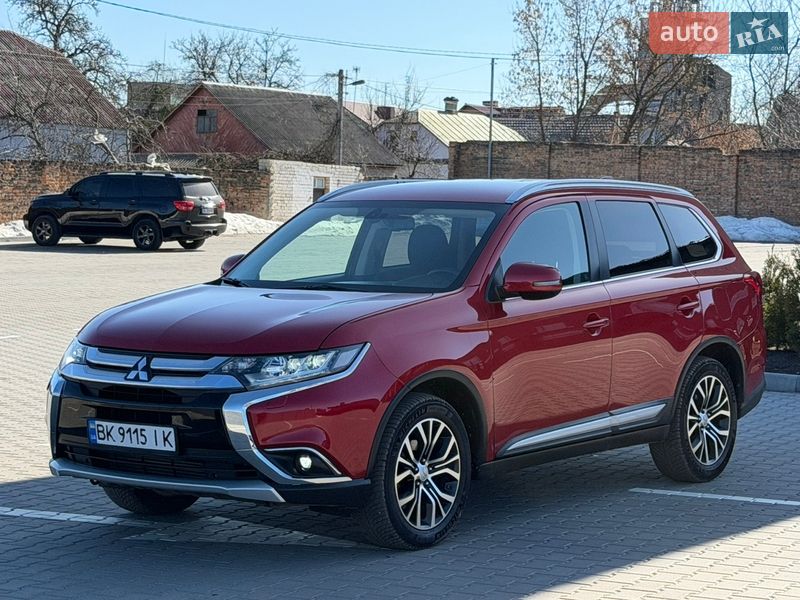 Внедорожник / Кроссовер Mitsubishi Outlander 2016 в Дубно Внедорожник / Кроссовер Mitsubishi Outlander 2016 в Дубно