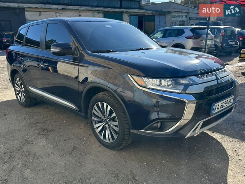 Внедорожник / Кроссовер Mitsubishi Outlander 2020 в Киеве Внедорожник / Кроссовер Mitsubishi Outlander 2020 в Киеве