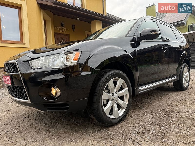Внедорожник / Кроссовер Mitsubishi Outlander 2011 в Львове