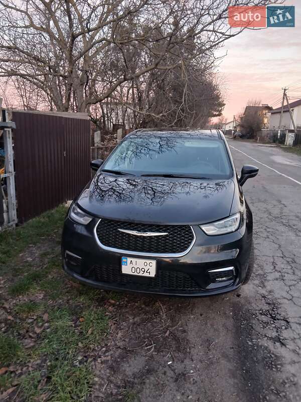 Минивэн Chrysler Pacifica 2024 в Боярке