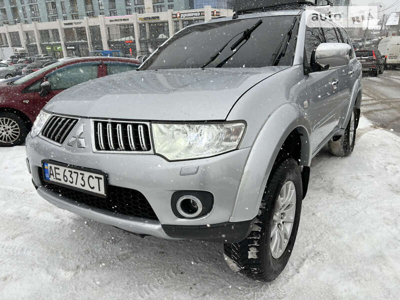 Позашляховик / Кросовер Mitsubishi Pajero Sport 2012 в Львові Позашляховик / Кросовер Mitsubishi Pajero Sport 2012 в Львові
