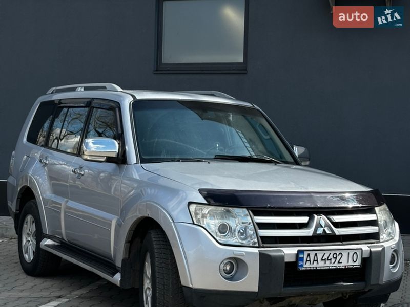 Внедорожник / Кроссовер Mitsubishi Pajero Wagon 2008 в Хмельницком