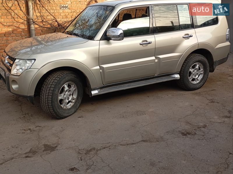 Внедорожник / Кроссовер Mitsubishi Pajero Wagon 2007 в Виннице