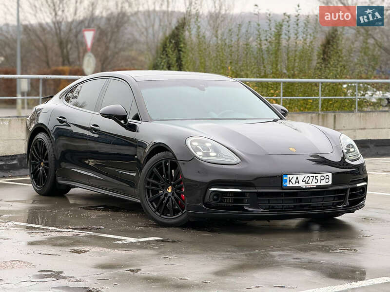 Фастбэк Porsche Panamera 2016 в Киеве Фастбэк Porsche Panamera 2016 в Киеве