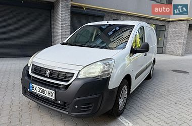 Вантажний фургон Peugeot Partner 2017 в Хмельницькому