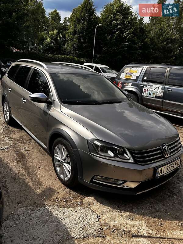 Універсал Volkswagen Passat Alltrack 2012 в Вишневому