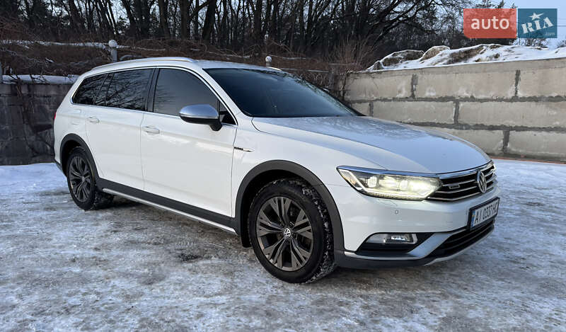 Универсал Volkswagen Passat Alltrack 2018 в Киеве