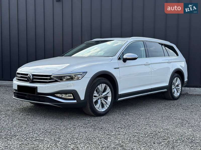 Универсал Volkswagen Passat Alltrack 2021 в Луцке