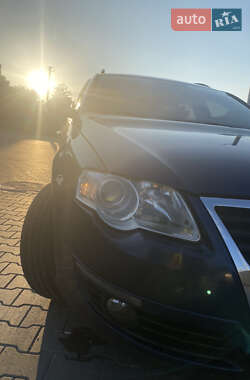 Універсал Volkswagen Passat 2008 в Полонному