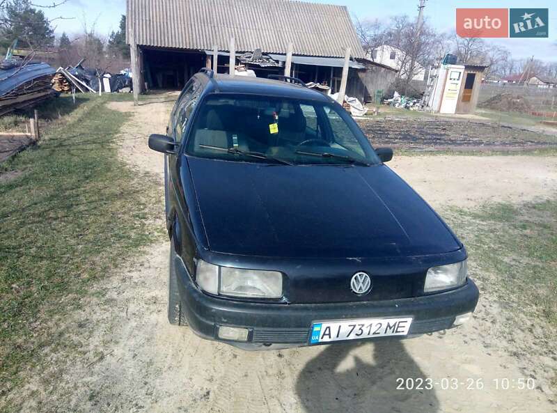 Универсал Volkswagen Passat 1989 в Вышгороде