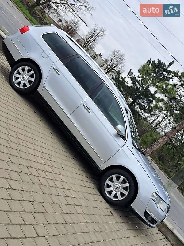 Универсал Volkswagen Passat 2006 в Черновцах