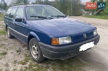 Универсал Volkswagen Passat 1989 в Корце
