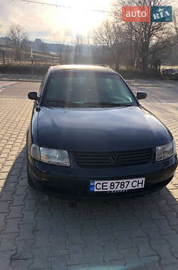 Седан Volkswagen Passat 1998 в Герце