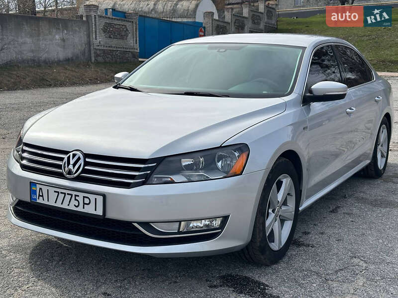 Седан Volkswagen Passat 2015 в Ржищеве