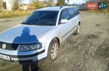 Универсал Volkswagen Passat 1998 в Микуличах