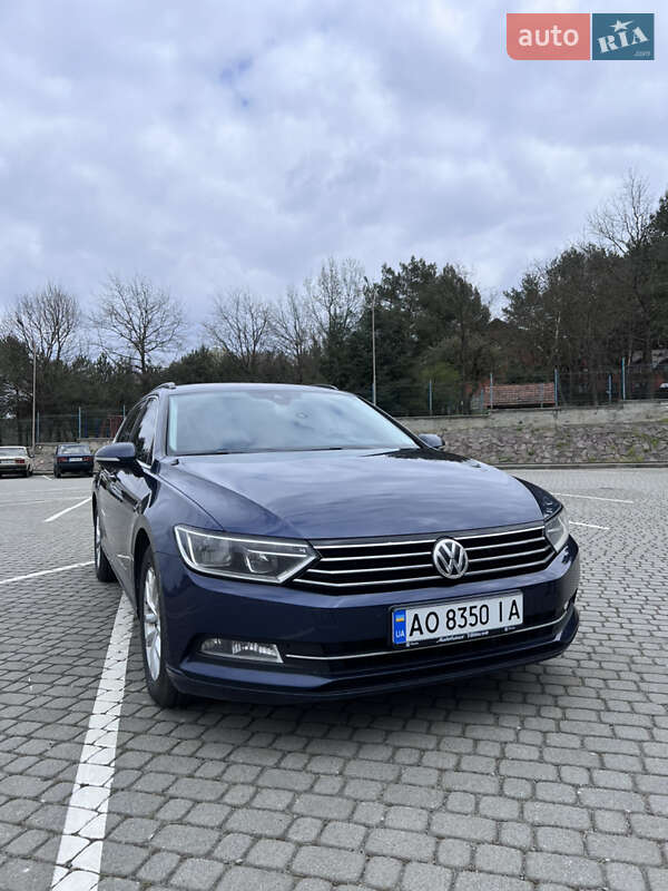 Універсал Volkswagen Passat 2015 в Ужгороді Універсал Volkswagen Passat 2015 в Ужгороді