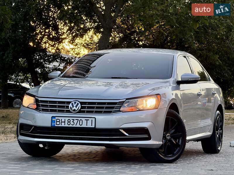 Седан Volkswagen Passat 2016 в Одесі Седан Volkswagen Passat 2016 в Одесі