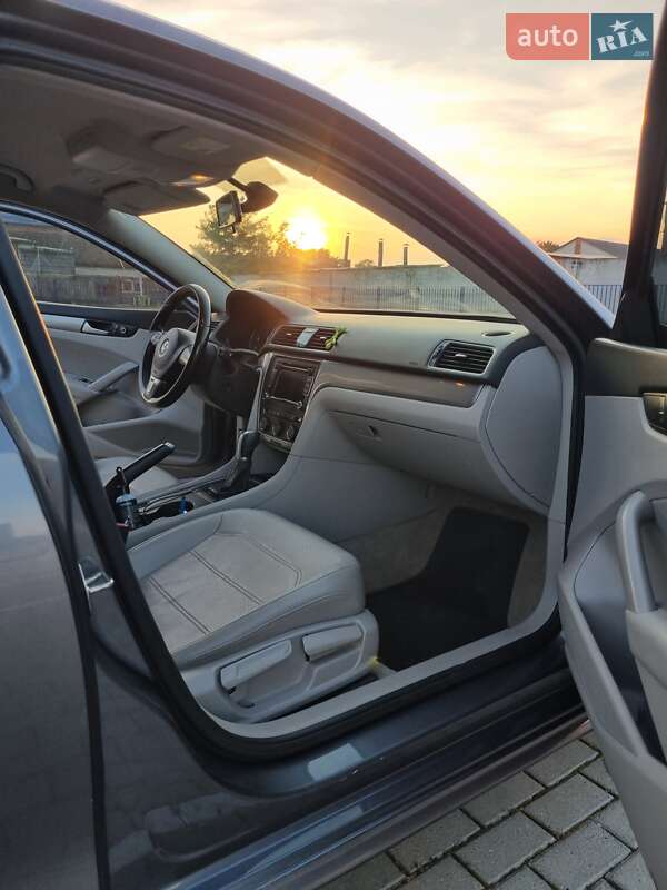 Седан Volkswagen Passat 2015 в Тернополе
