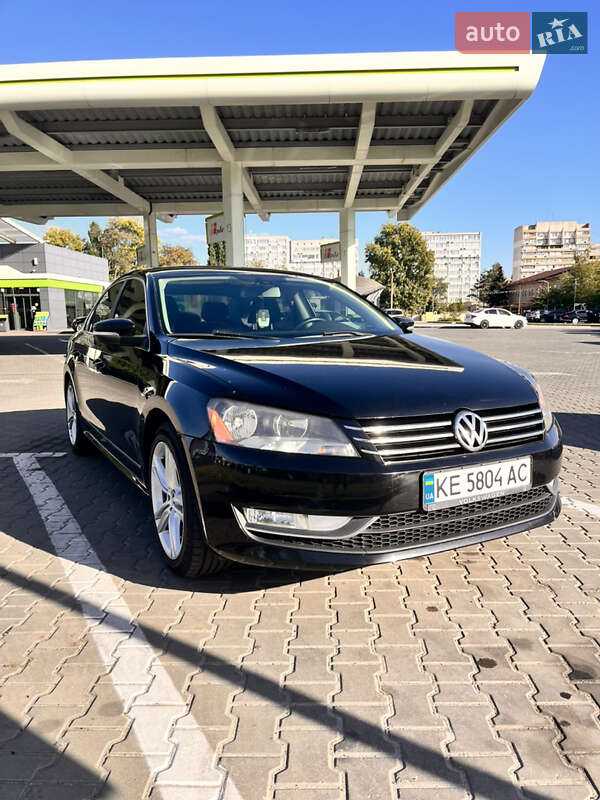 Седан Volkswagen Passat 2014 в Днепре Седан Volkswagen Passat 2014 в Днепре