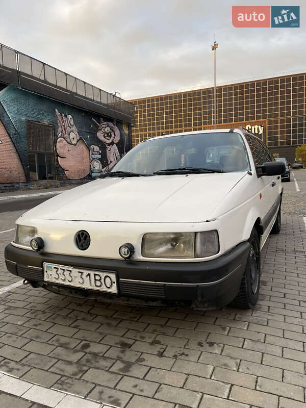 Универсал Volkswagen Passat 1992 в Луцке