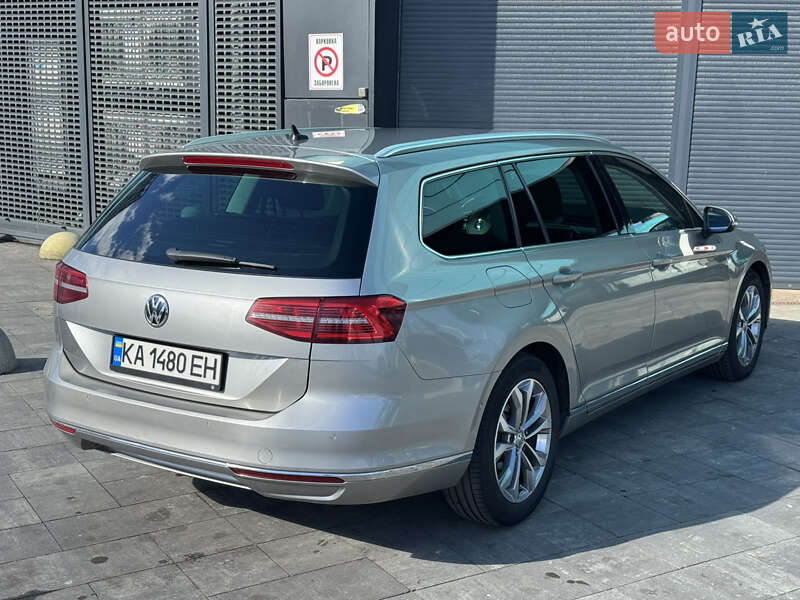 Универсал Volkswagen Passat 2016 в Киеве