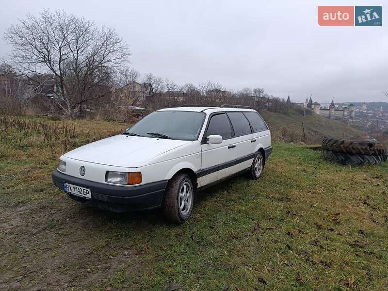 Универсал Volkswagen Passat 1989 в Каменец-Подольском
