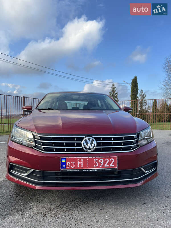 Седан Volkswagen Passat 2016 в Луцке Седан Volkswagen Passat 2016 в Луцке