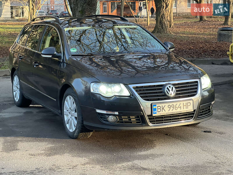 Универсал Volkswagen Passat 2008 в Ровно