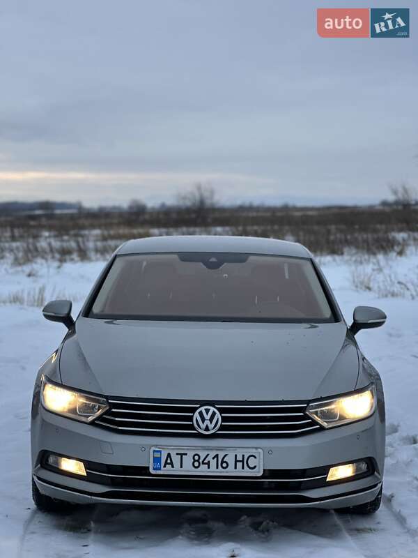 Седан Volkswagen Passat 2016 в Калуше