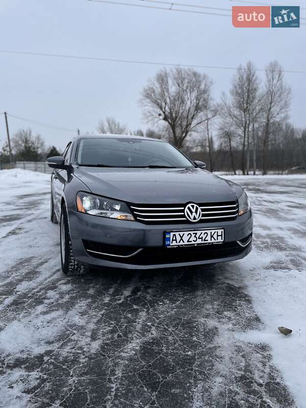 Седан Volkswagen Passat 2013 в Харькове