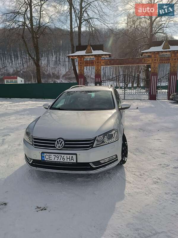 Универсал Volkswagen Passat 2012 в Вижнице