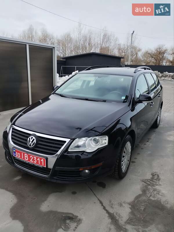 Универсал Volkswagen Passat 2006 в Березане