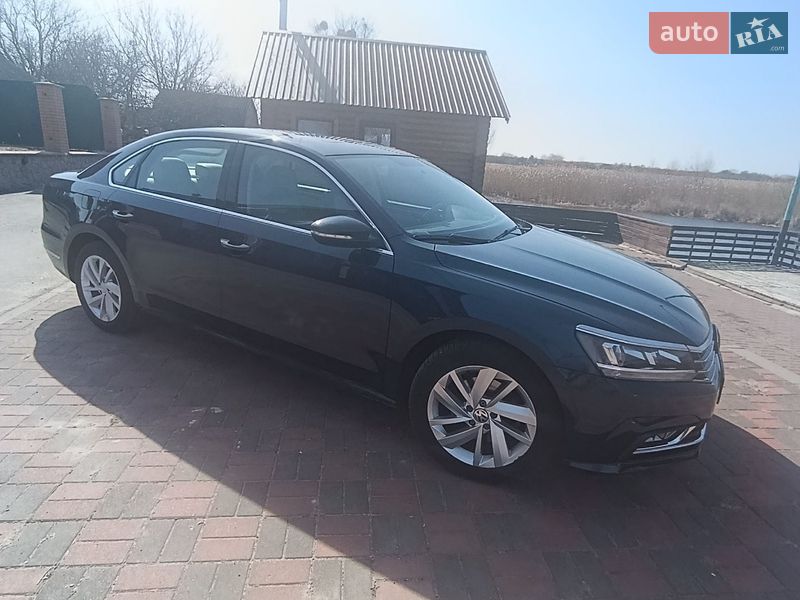 Седан Volkswagen Passat 2017 в Лубнах