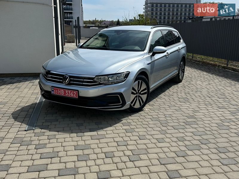 Универсал Volkswagen Passat 2022 в Мукачево