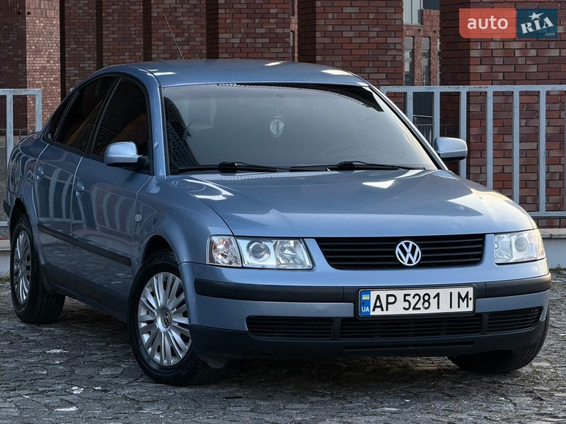 Седан Volkswagen Passat 1998 в Днепре