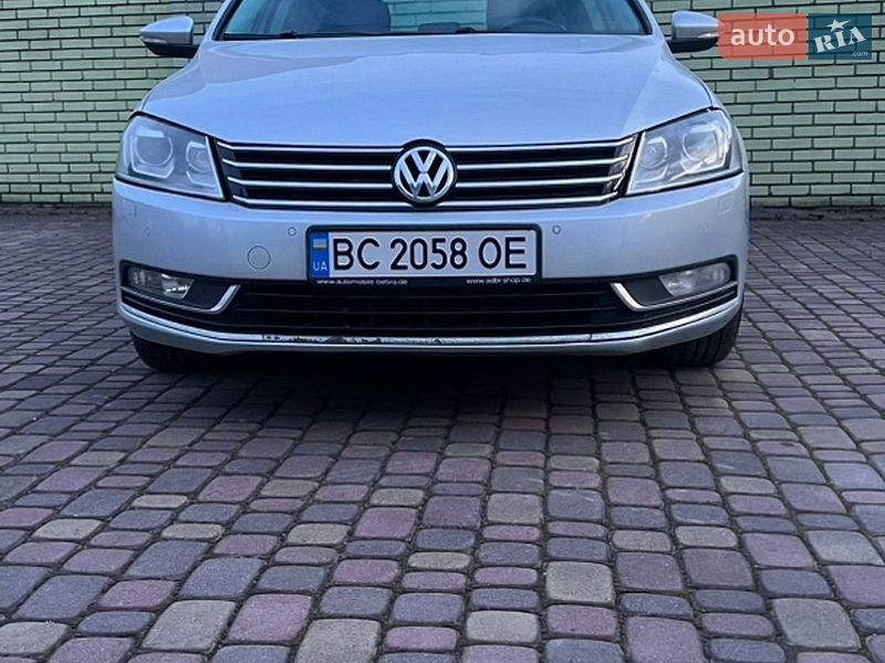 Универсал Volkswagen Passat 2014 в Львове